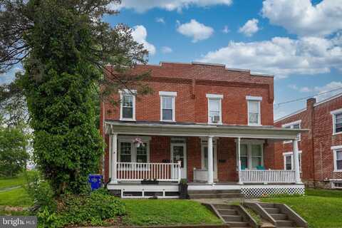 111 N PRINCE STREET, MILLERSVILLE, PA 17551
