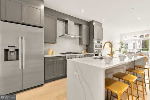 118 THOMAS STREET NW, WASHINGTON, DC 20001