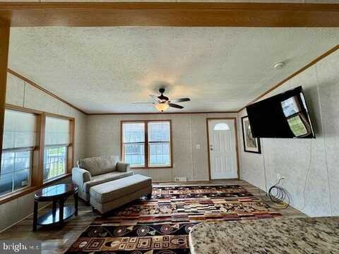 64 QUEEN ELEANOR, ELKTON, MD 21921
