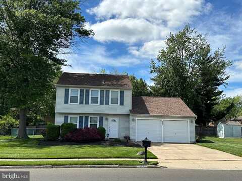 657 S QUEEN ANNE DRIVE, FAIRLESS HILLS, PA 19030
