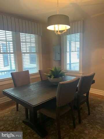135 E MARKET STREET, YORK, PA 17401