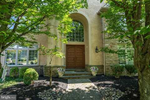 1389 LAMPLIGHTER CIRCLE, LOWER GWYNEDD, PA 19002