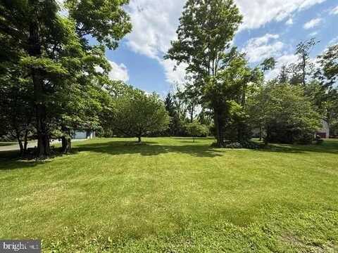 14 WOODCREST DRIVE, CARLISLE, PA 17015