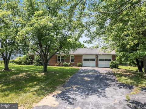 1306 NADENBOUSCH LANE, MARTINSBURG, WV 25405