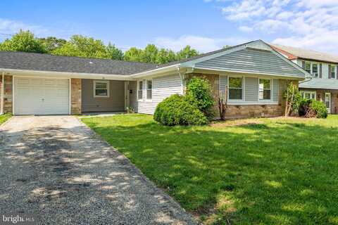 29 HINSDALE LANE, WILLINGBORO, NJ 08046