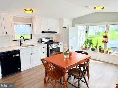 38 CLARA STREET, NORRISTOWN, PA 19403