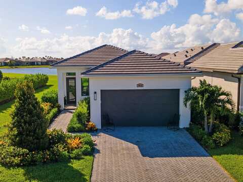 9012 SW Vetta Way, Port Saint Lucie, FL 34987