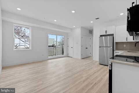 809 DIAMOND STREET, PHILADELPHIA, PA 19122