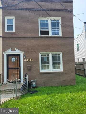 4405 HAYES STREET NE, WASHINGTON, DC 20019