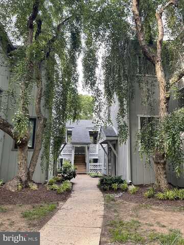 2267 HUNTERS RUN DRIVE, RESTON, VA 20191