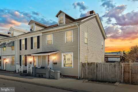 744 WALLACE STREET, YORK, PA 17403