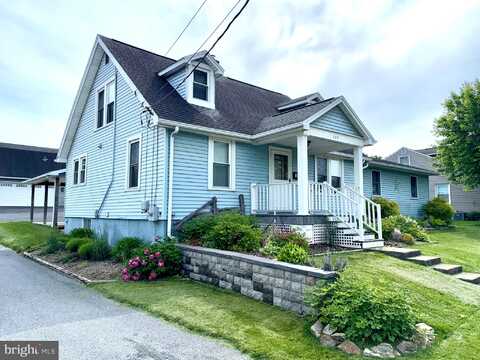 329 TYRONE STREET, GREENCASTLE, PA 17225
