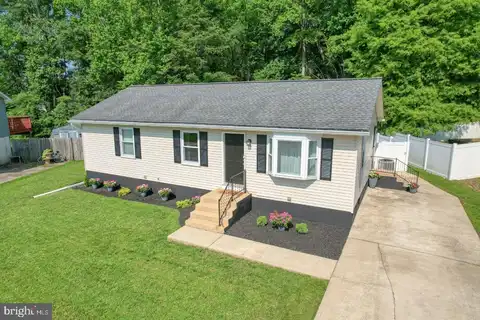 18 GARVEY LANE, NEWARK, DE 19702