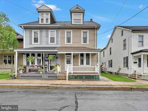 16 W MAPLE AVENUE, MYERSTOWN, PA 17067