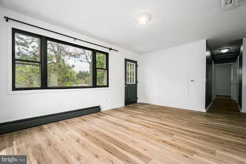 413 D STREET, MOUNTAIN LAKE PARK, MD 21550