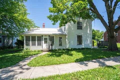 600 S 3rd Avenue W, Newton, IA 50208