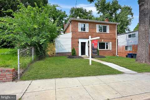 4504 CLAY STREET NE, WASHINGTON, DC 20019
