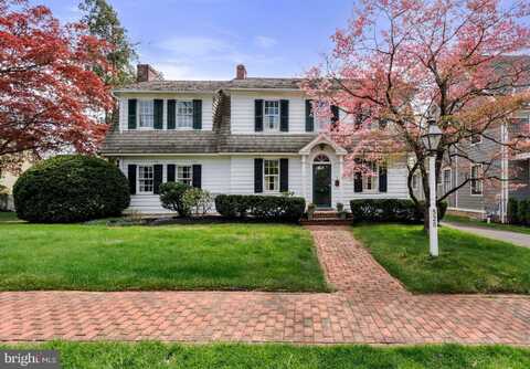 528 E CENTER AVENUE, NEWTOWN, PA 18940