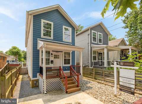 4521 CLAY STREET NE, WASHINGTON, DC 20019