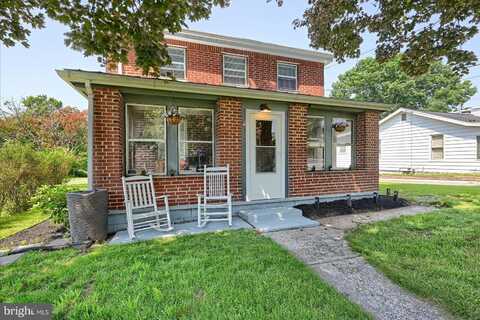 2606 BROAD STREET, WEST YORK, PA 17404
