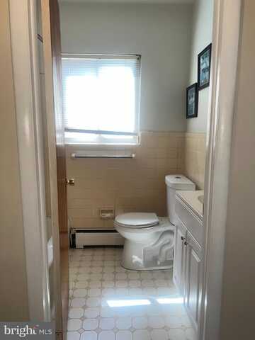 825 SOLLY AVENUE, PHILADELPHIA, PA 19111