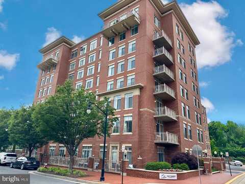 4490 MARKET COMMONS DRIVE, FAIRFAX, VA 22033