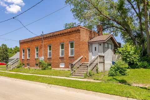 241-243 E 24th Street, Des Moines, IA 50317