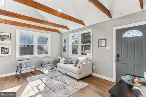 3141 CHEPSTOW LANE, FALLS CHURCH, VA 22042