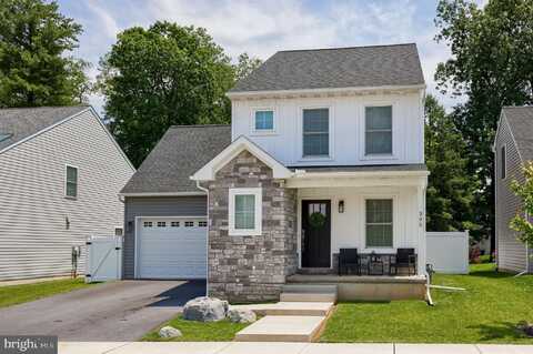 395 HENSLEY STREET, LITITZ, PA 17543