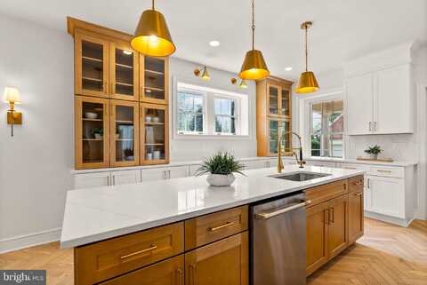 203 SAINT MARTINS ROAD, BALTIMORE, MD 21218