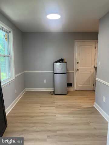 3805 ARBUTUS, BALTIMORE, MD 21207