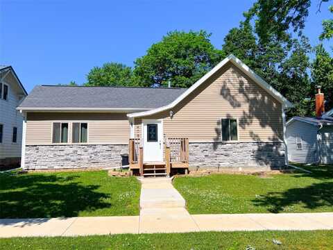 408 N Division Street, Stuart, IA 50250
