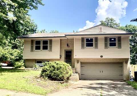 815 Knob Hill Drive, Des Moines, IA 50317
