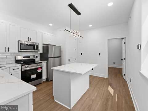 2331 N FRONT STREET, PHILADELPHIA, PA 19133