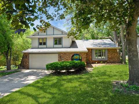 904 52nd Street, West Des Moines, IA 50265