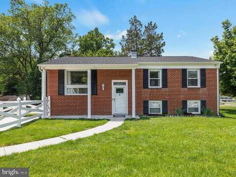 9601 SMALL DRIVE, CLINTON, MD 20735