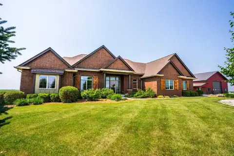 13565 S 60th Avenue W, Mitchellville, IA 50169