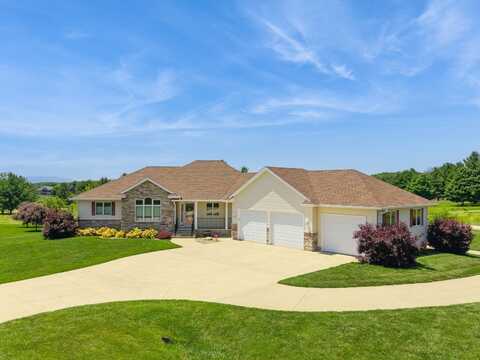 26255 Country Side Drive, Adel, IA 50003
