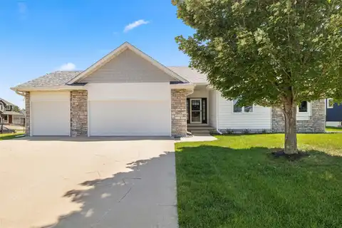 1217 NW Morningside Court, Grimes, IA 50111
