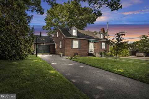 930 NELSON STREET, CHAMBERSBURG, PA 17201