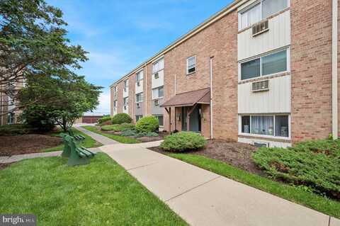 8115 W CHESTER PIKE, UPPER DARBY, PA 19082