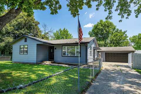 3113 E 36th Court, Des Moines, IA 50317