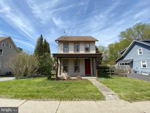 1111 EASTON ROAD, RIEGELSVILLE, PA 18077