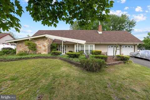 43 WINDSOR LANE, WILLINGBORO, NJ 08046