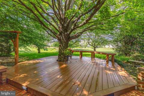 826 BENT CREEK DRIVE, LITITZ, PA 17543