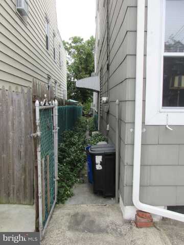 216 DORRANCE STREET, BRISTOL, PA 19007