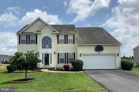 124 CHANDLERS GLEN DRIVE, BUNKER HILL, WV 25413