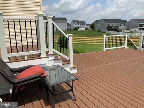 124 CHANDLERS GLEN DRIVE, BUNKER HILL, WV 25413
