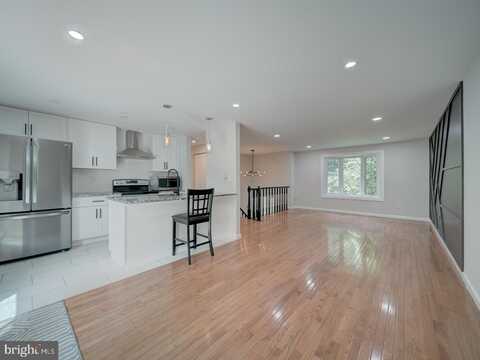 9117 HUNTING PINES PLACE, FAIRFAX, VA 22032