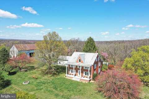 697 NAOMI LANE, KEARNEYSVILLE, WV 25430